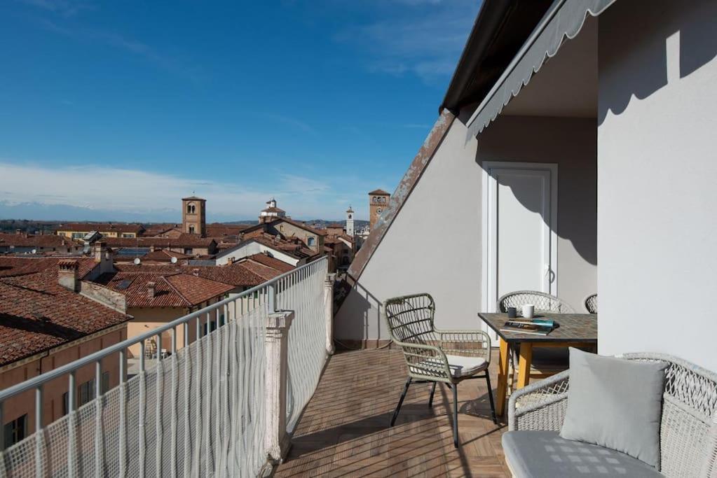 Casa No.Na - Attico Panoramico A Cherasco Zewnętrze zdjęcie